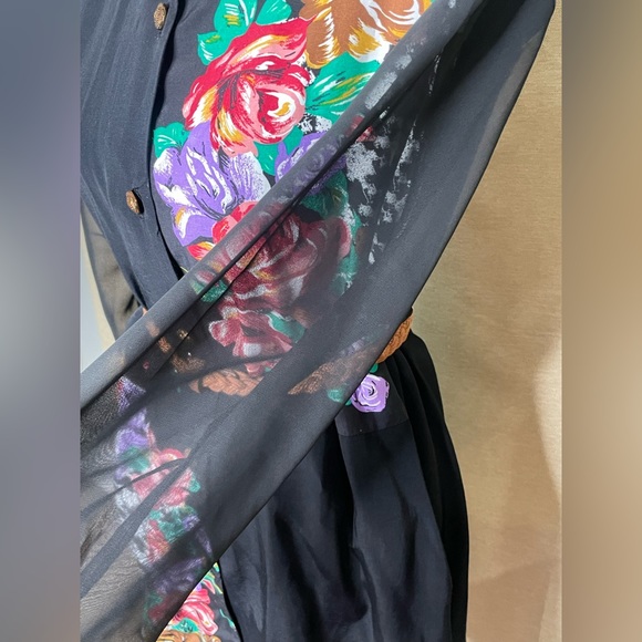 VINTAGE 80’s JKLA California Sheer Sleeve Blouse (L) - Picture 8 of 14